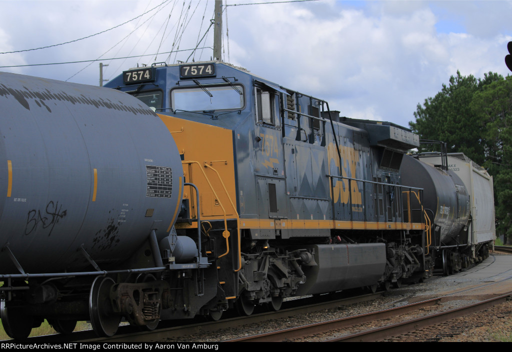 CSX M514 Mid Train DP